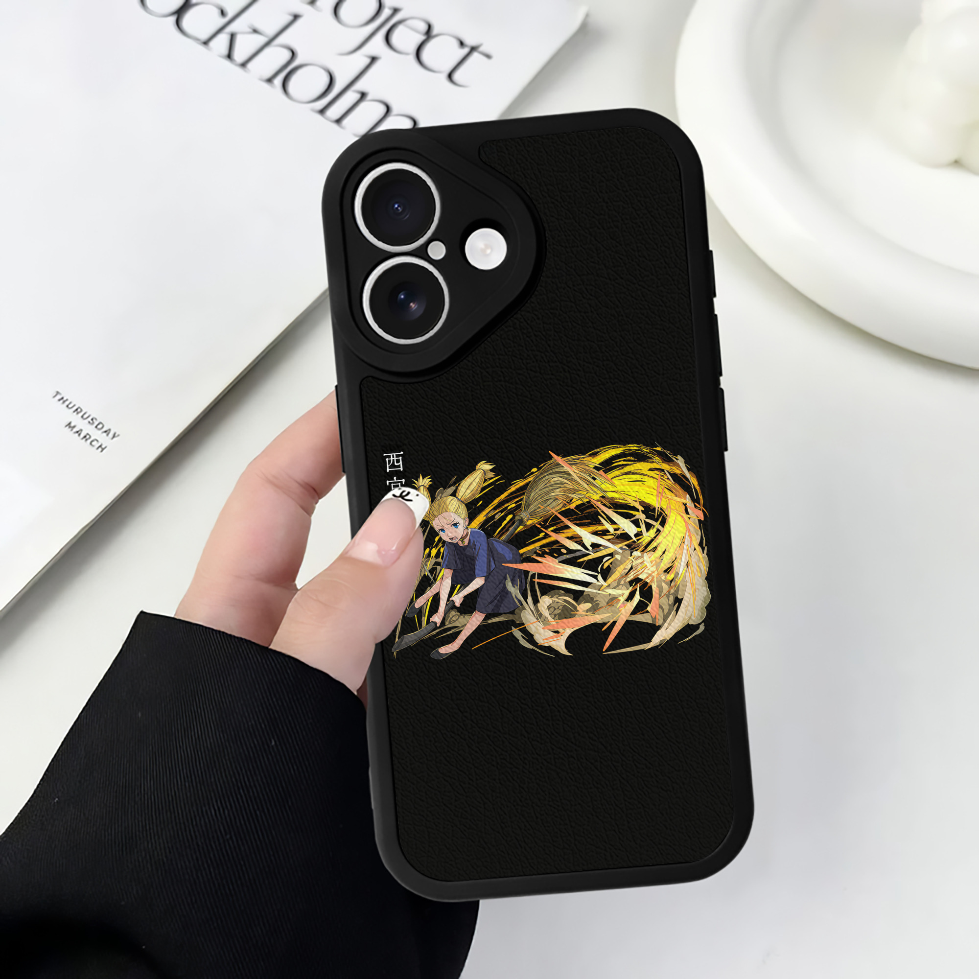 （画像用） 呪術廻戦 Jujutsu Kaisen 【iPhone 16シリーズ対応】シリコンスマホケース（レザー調） 材質：シリコン